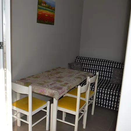 Apartman Daisy *