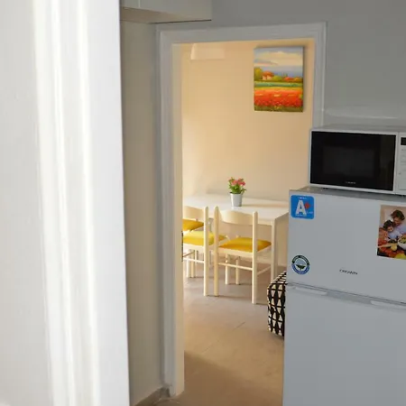 Daisy Apartment *